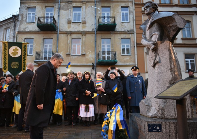 Петро Порошенко відкрив «Український сквер» у Вільнюсі