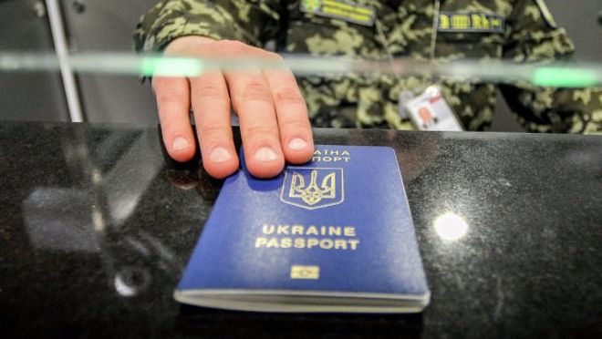 Сколько украинцев пользовались безвизом с ЕС?