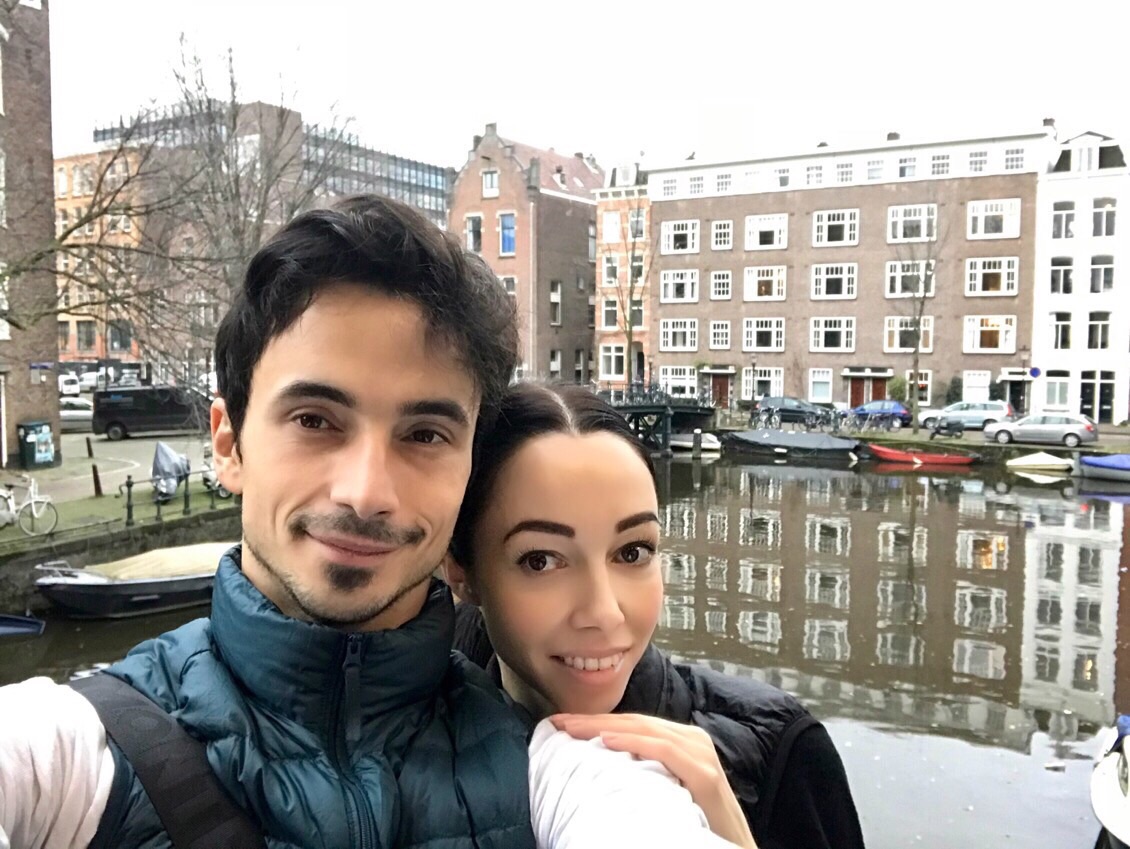 Александр Стоянов и Екатерина Кухар скооперировали работу с отдыхом в Амстердаме