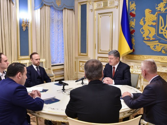 Антикоррупционный трибунал обязан быть сотворен в 2018 году - Порошенко