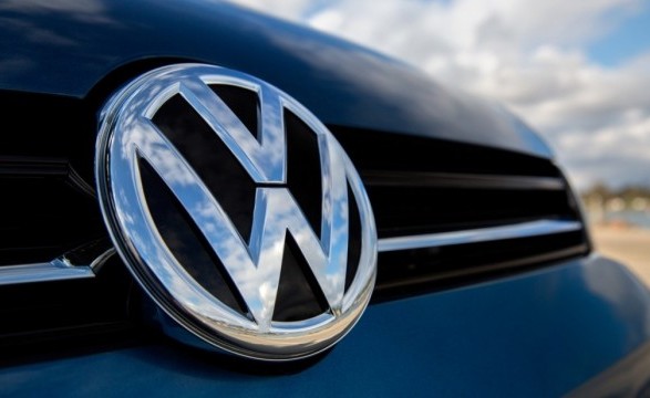Volkswagen и Adidas отвергли нарекания в торговле с Крымом