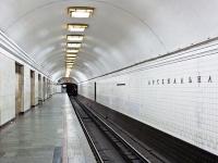 В Киеве около часа не работала "красная" линия метро(обновлено)