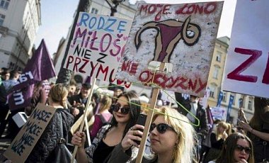 В Польше прошла акция против ужесточения закона о абортах