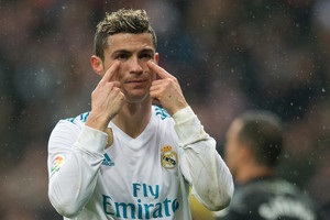 Роналду чувствует себя обманутым в Реале и хочет уйти - СМИ