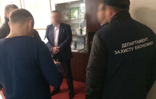 В Киевской области районный чиновник попался на взятке в $100 тысяч