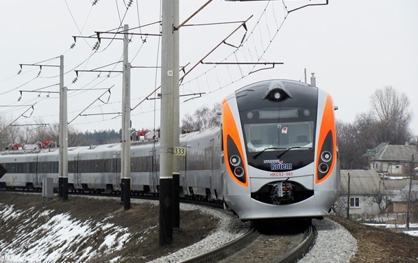 Укрзализныця назначила девять дополнительных поездов к 8 марта
