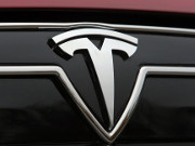 Tesla заявила о выпуске юбилейного, 300-тысячного электрокара / Новинки / Finance.ua
