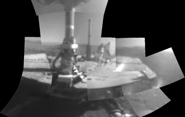 Марсоход Opportunity сделал первое "селфи"