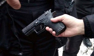 Аваков: Орудие, из которого стреляли в полицейского, изъято