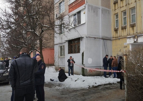 В симферопольской многоэтажке сломался лифт - погибли дама и ребенок [фото, видео]