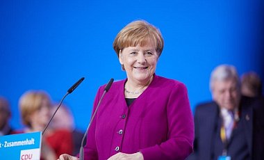 Коалиции быть: в ФРГ социал-демократы поддержали альянс с Меркель