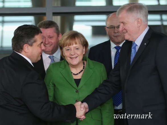 Порошенко поздравил Германию с решением о творении новейшего федерального правительства