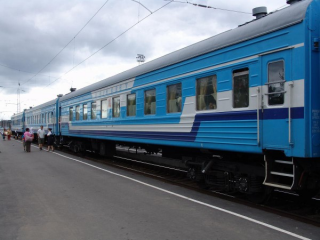 В поезде Одесса-Киев опьяненный полицейский открыл стрельбу по попутчикам
