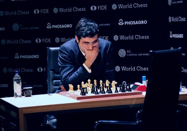 Крамник лидирует после двух туров на турнире претендентов в Берлине
