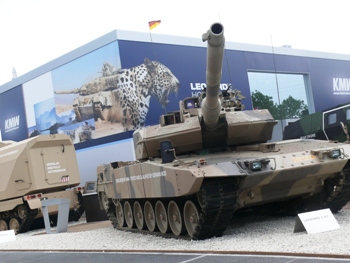 Leopard 2A7+ Walk Around 