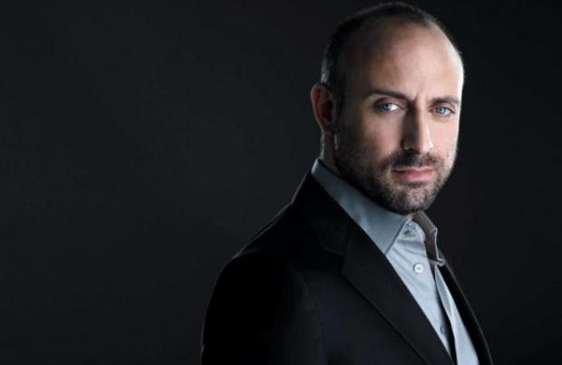 Сулейман из сериала "Великолепный век": как сейчас выглядит турецкий актер Халит Эргенч