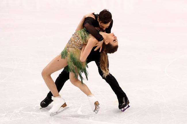 Французы Пападакис и Сизерон – чемпионы мира в танцах на льду; Назарова и Никитин – 15-е