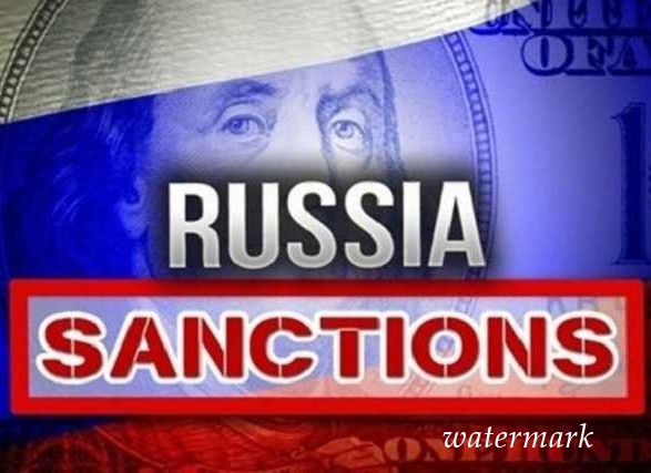 Порошенко поручил активизировать работу по усилению санкций против РФ