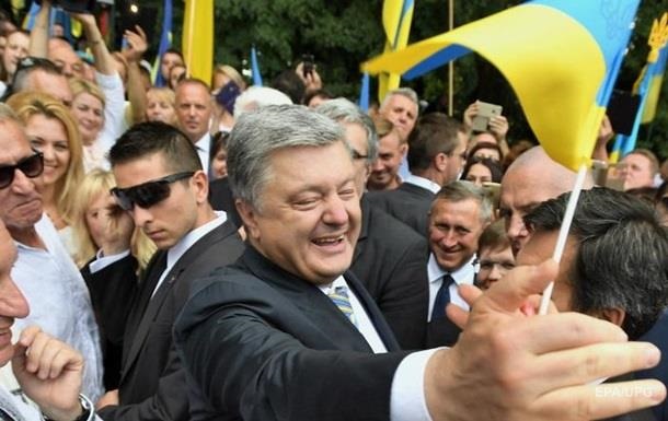 Луценко упрекнул Порошенко в недостаточном общении с народом