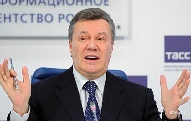 Янукович просит суд избавить его от бесплатных адвокатов